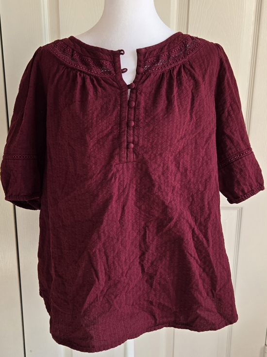LOFT Tops - LOFT Textured Button-Front Peasant Top in Deep Burgundy 100% Cotton